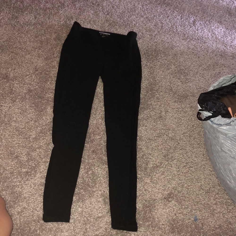 black leggings